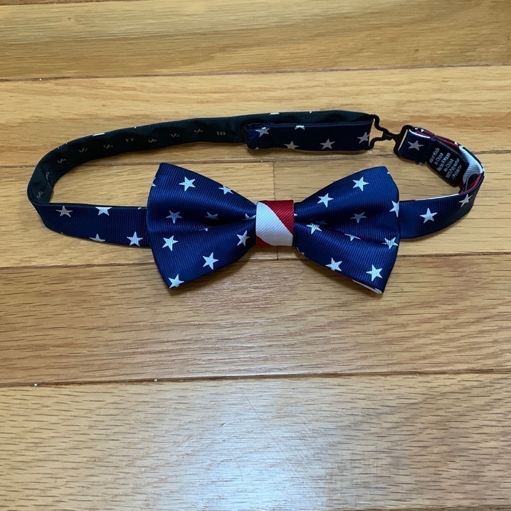 Wembley Adjustable Stars and Stripes Bow Tie